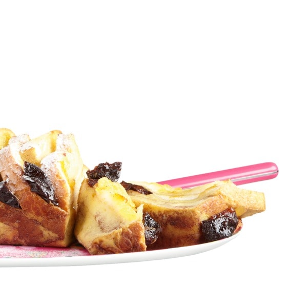 Bread- en butterpudding met pruimen