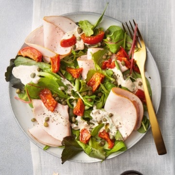 Salade met kalkoen en tonijnmayonaise